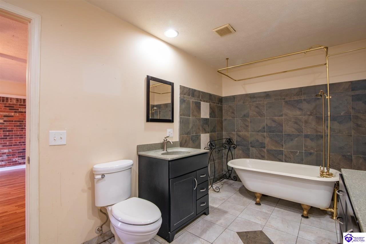 719 Bon Aire Drive Property Photo 44