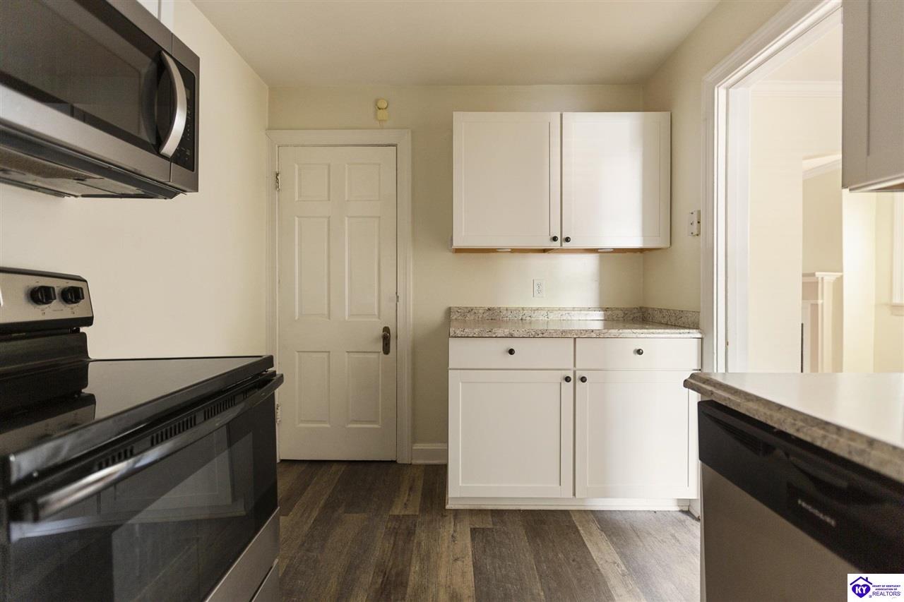 405 Macon Avenue Property Photo 18