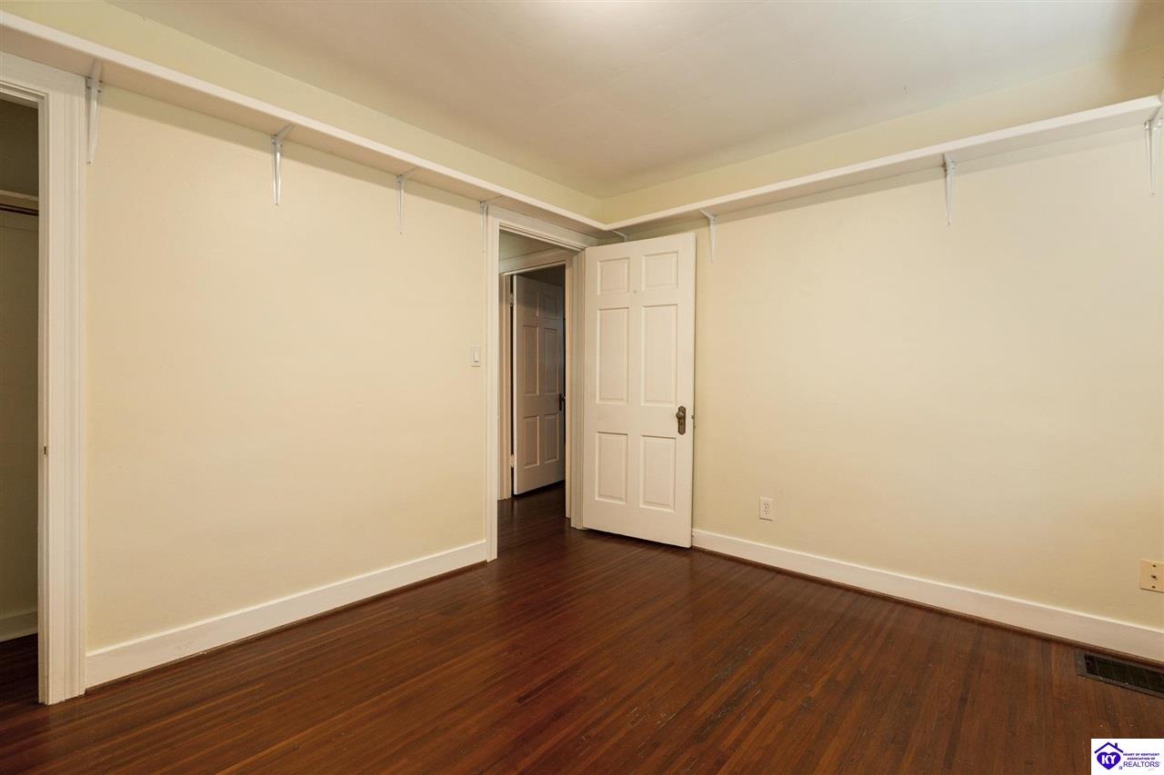405 Macon Avenue Property Photo 22