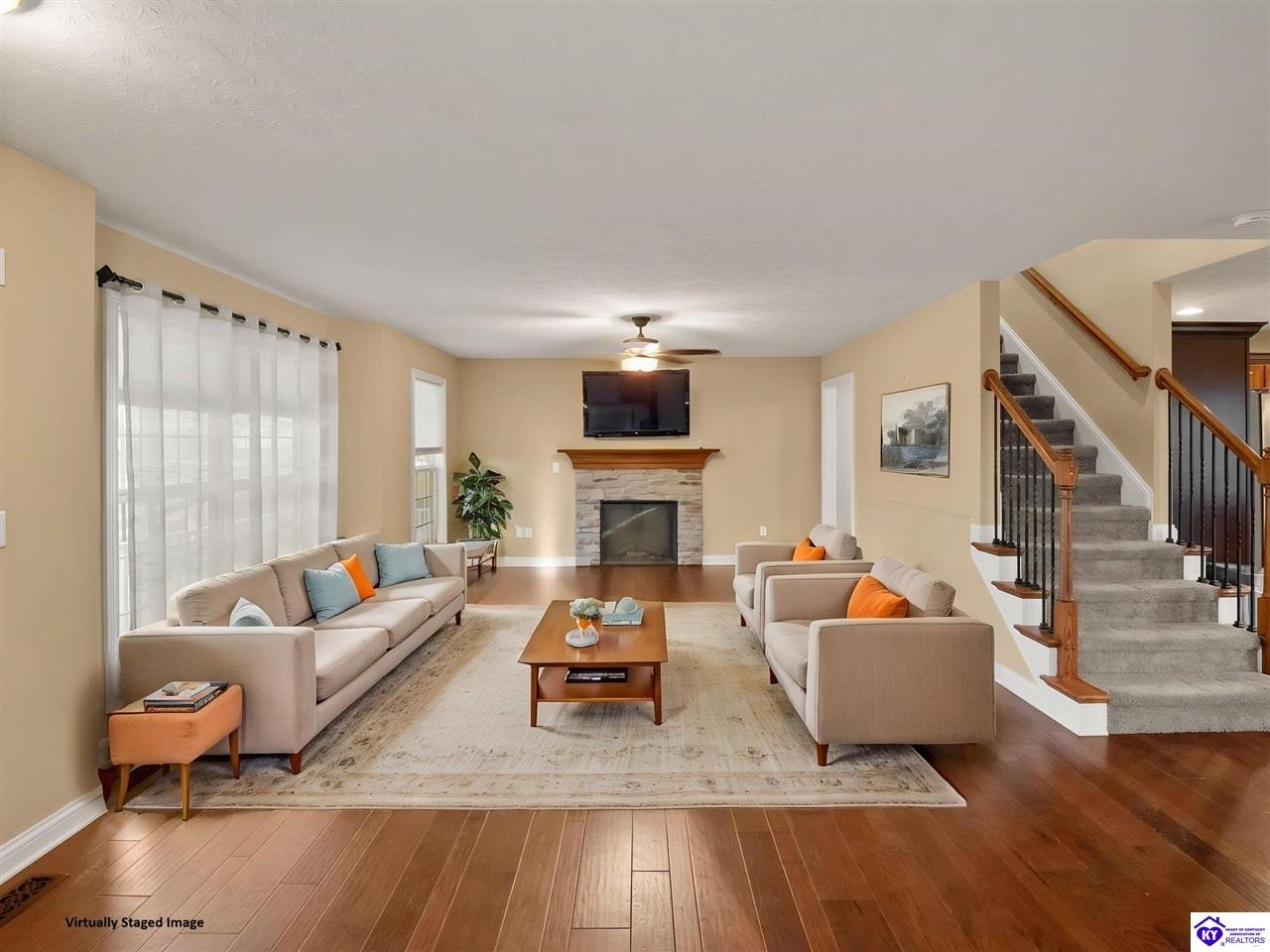 213 Butterfield Drive Property Photo 1