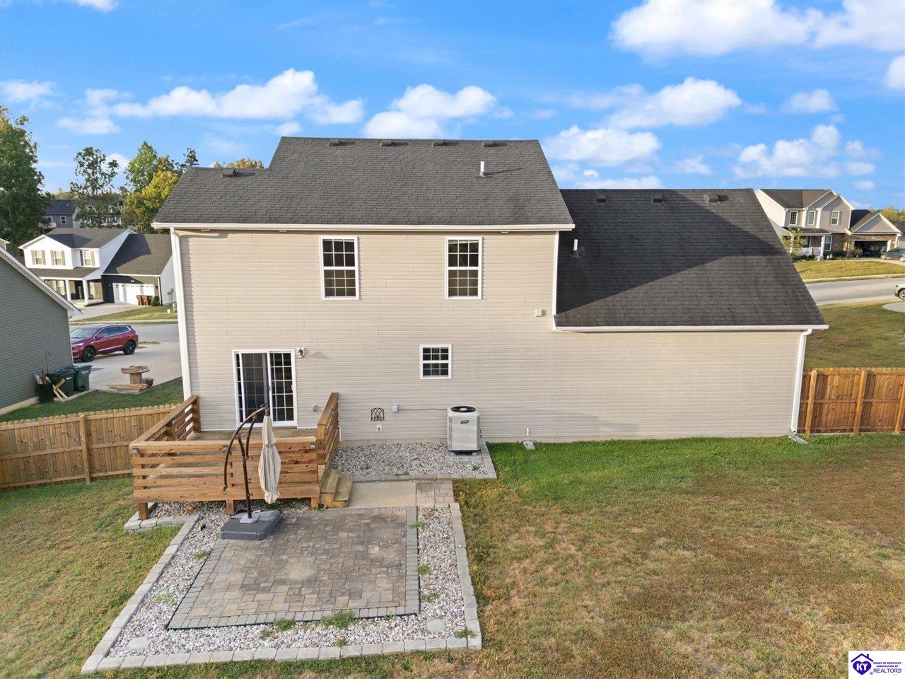 213 Butterfield Drive Property Photo 10