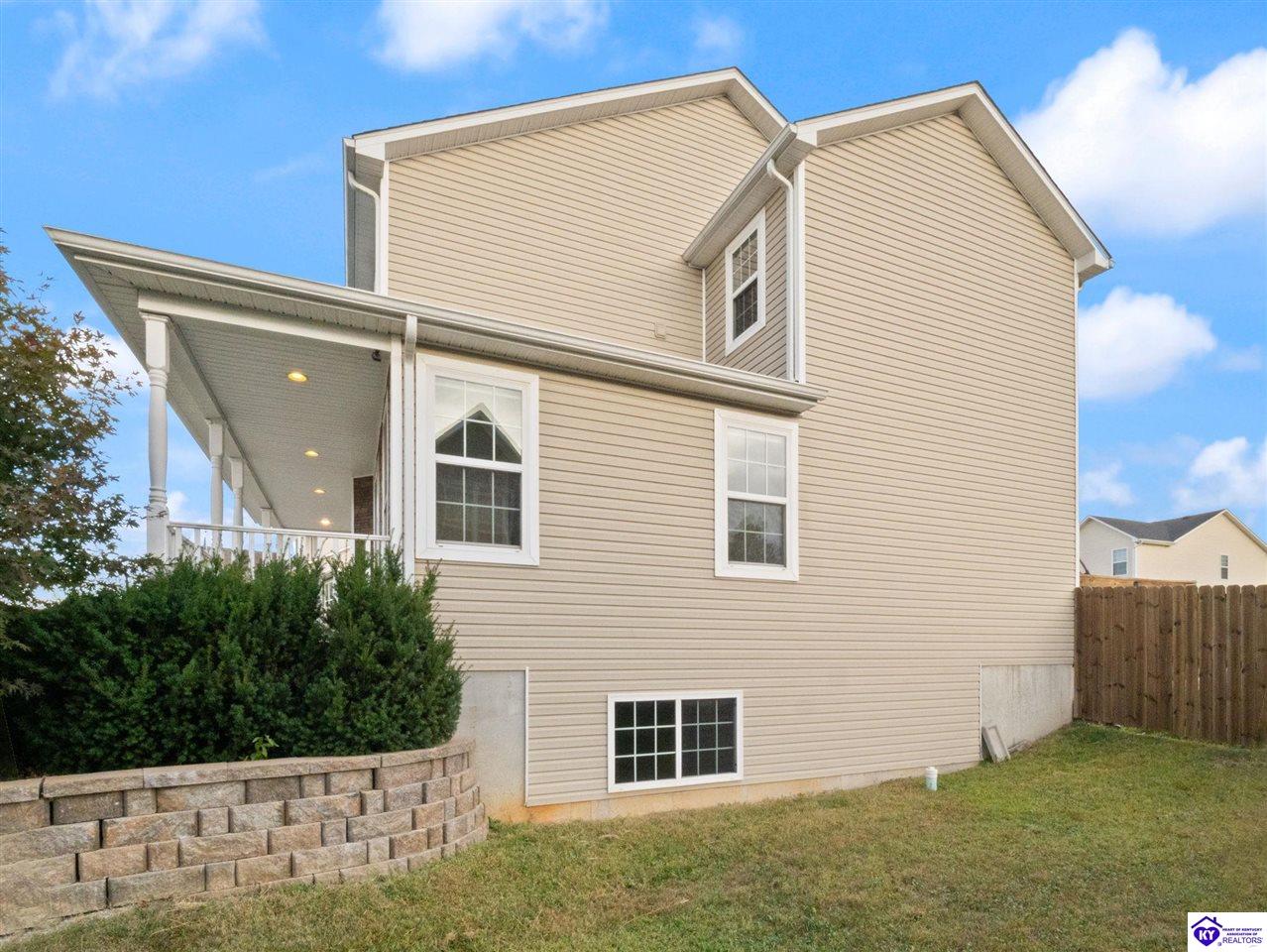 213 Butterfield Drive Property Photo 29