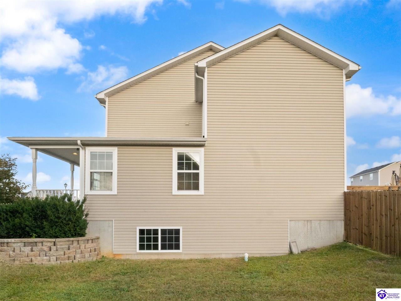 213 Butterfield Drive Property Photo 30
