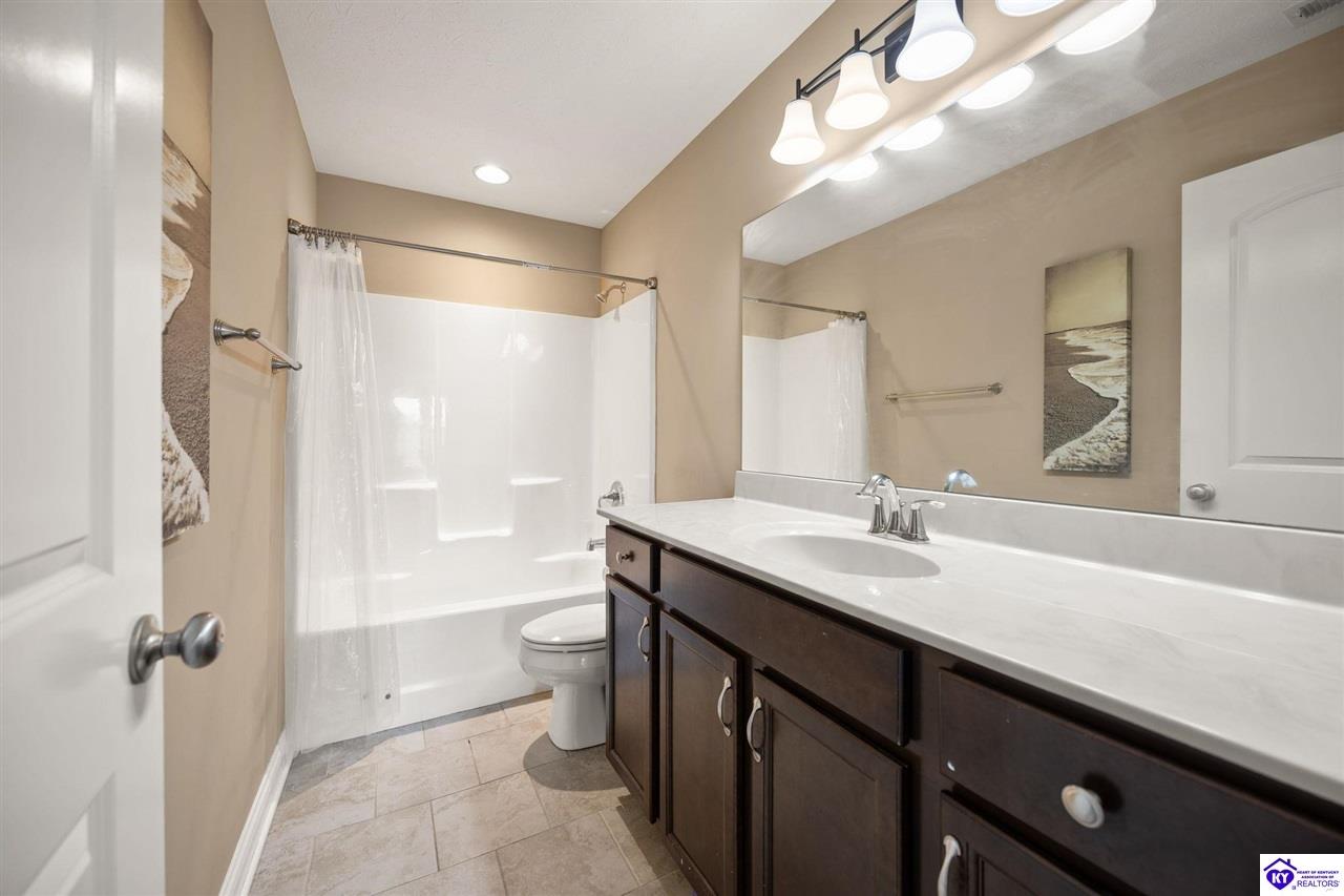 213 Butterfield Drive Property Photo 32
