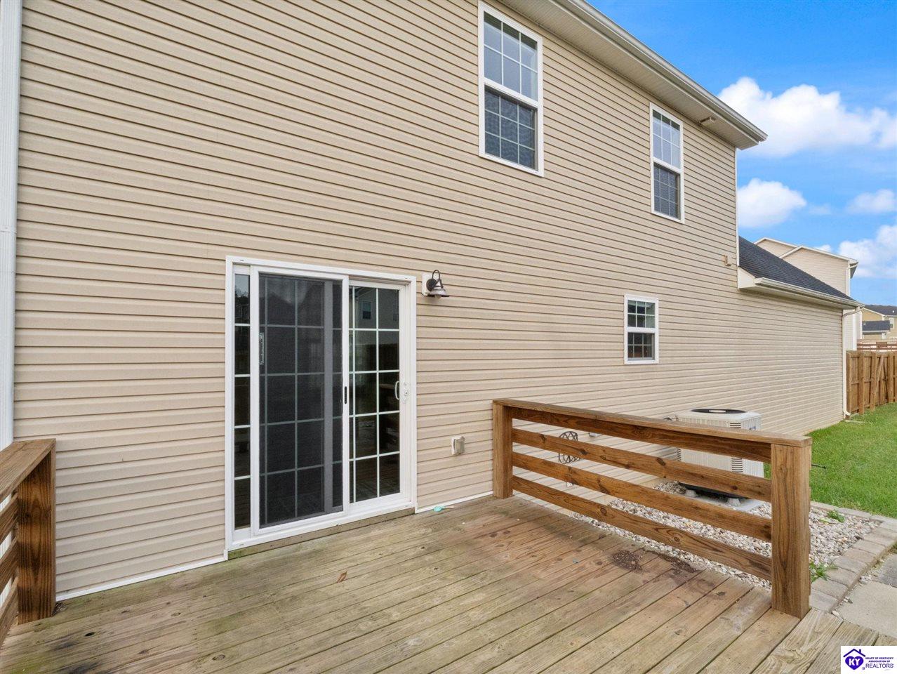 213 Butterfield Drive Property Photo 43