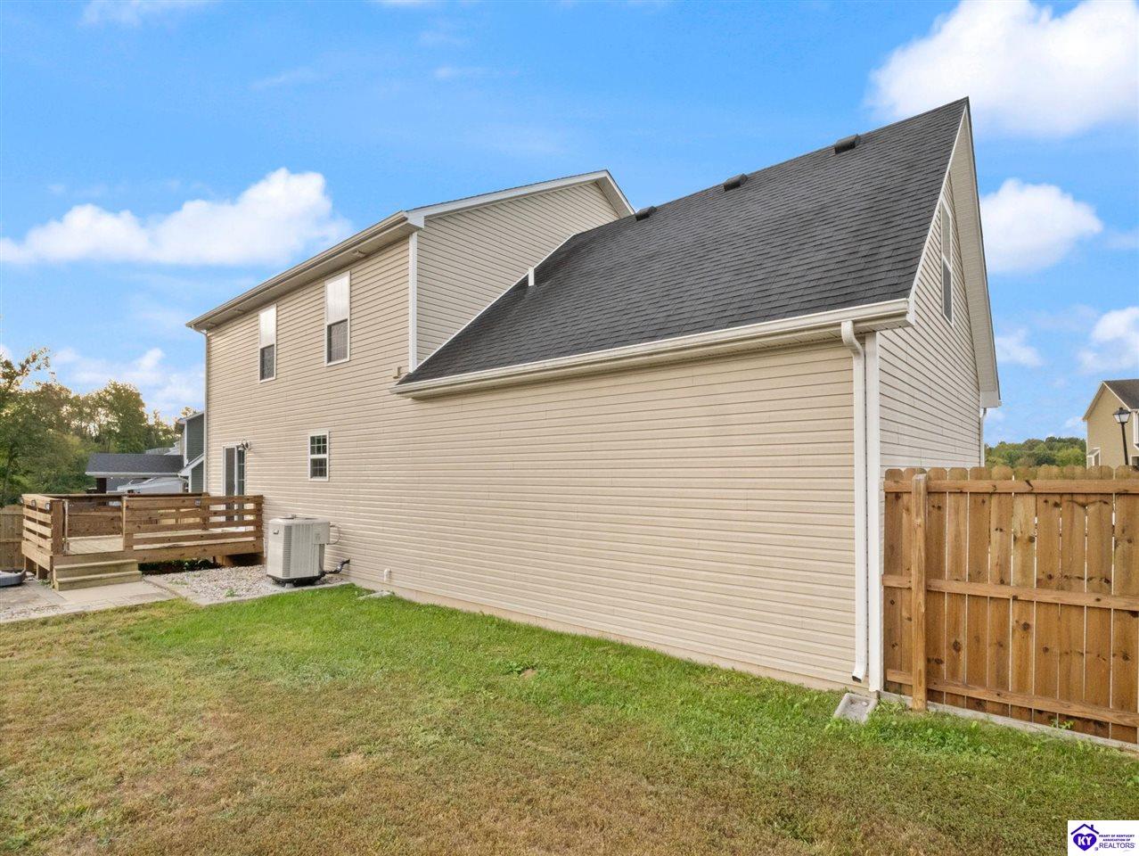 213 Butterfield Drive Property Photo 44