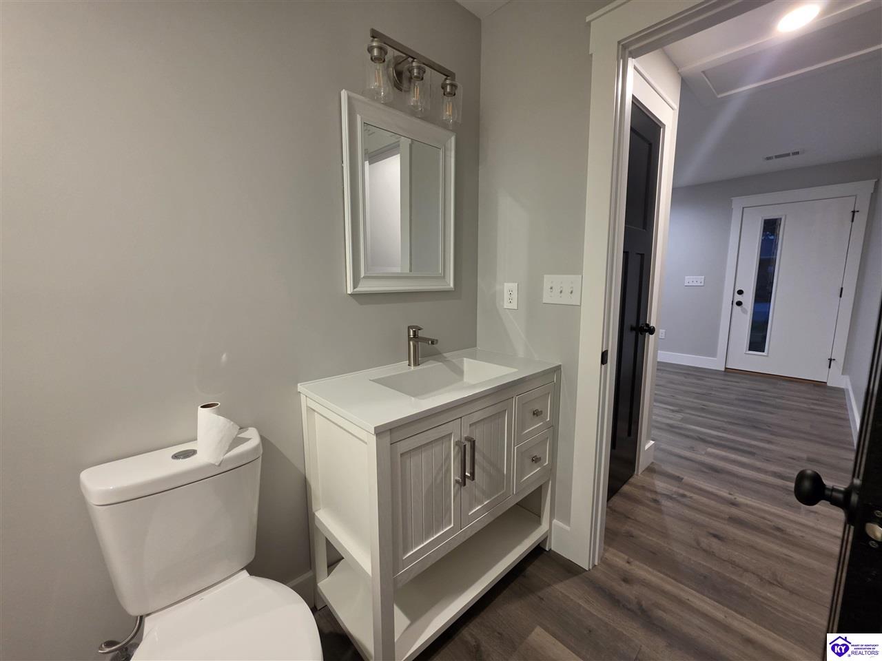 407 Lowell Avenue Property Photo 15