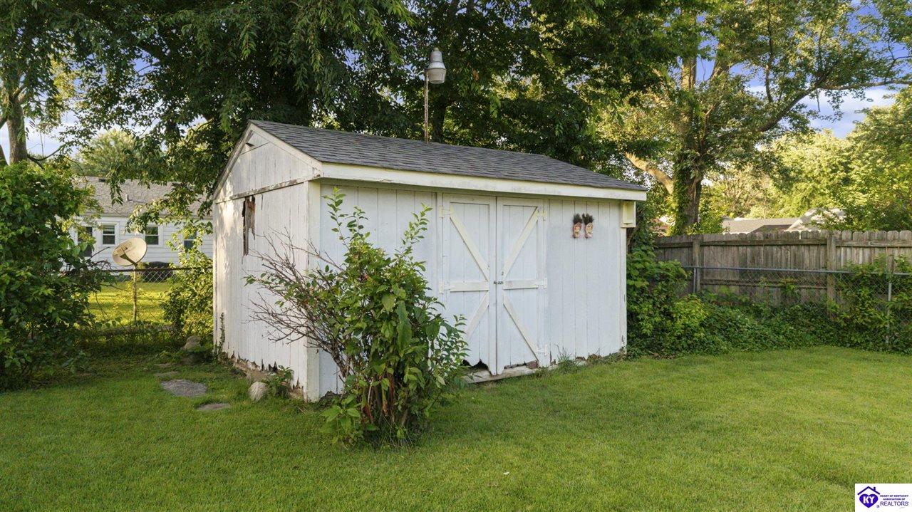 1629 Sale Avenue Property Photo 13