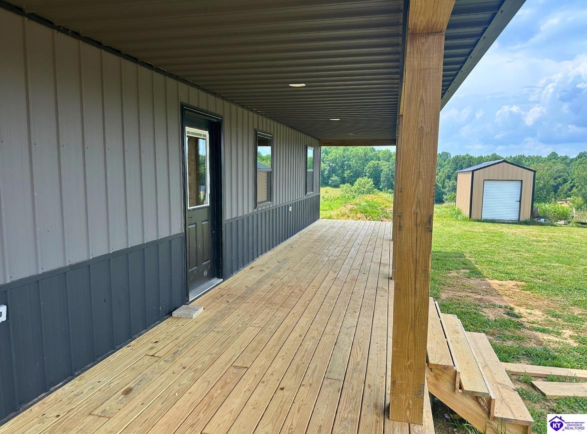 980 N Garnett Road Property Photo 3