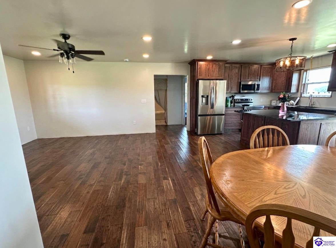 980 N Garnett Road Property Photo 11