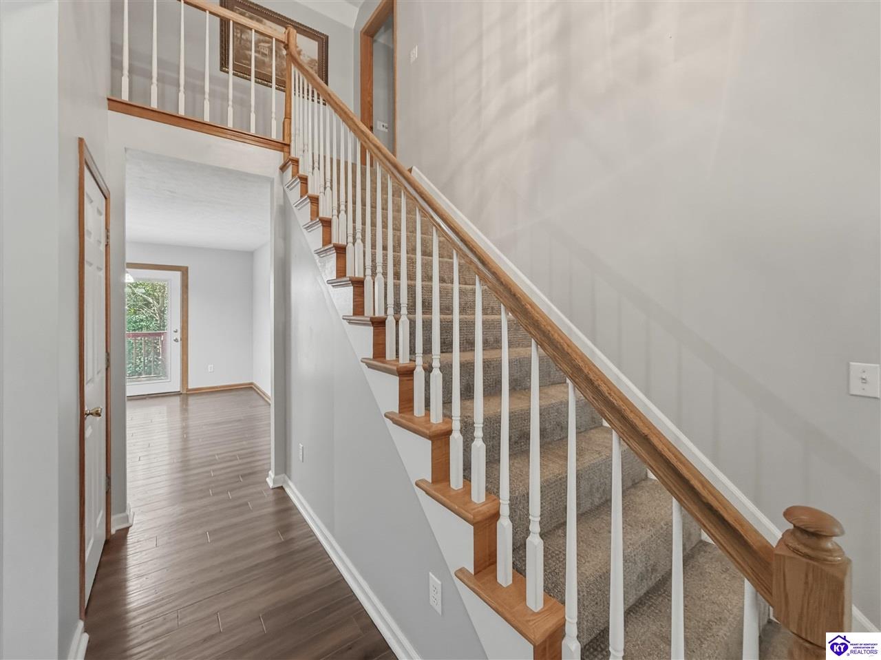 17 Bittersweet Place Property Photo 19