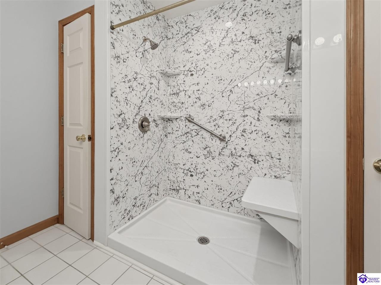 17 Bittersweet Place Property Photo 31