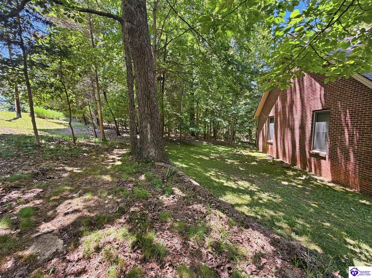 17 Bittersweet Place Property Photo 49