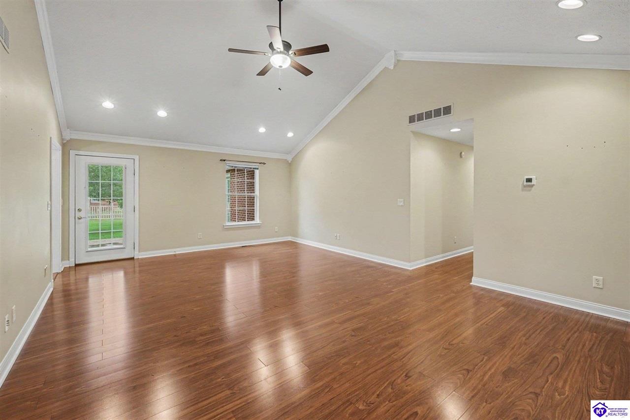 604 Hickory Lane Property Photo 2