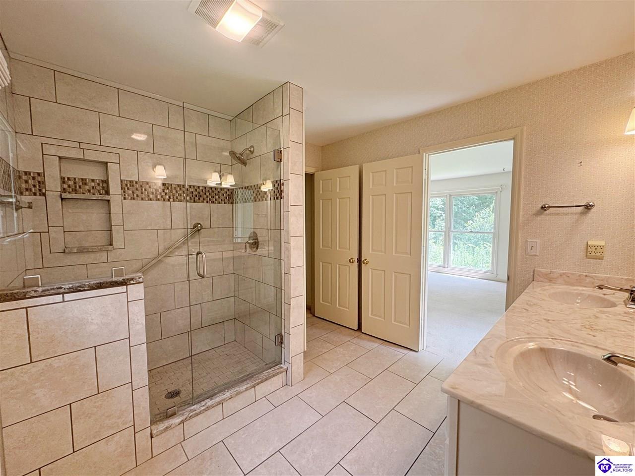 717 Sunrise Lane Property Photo 28