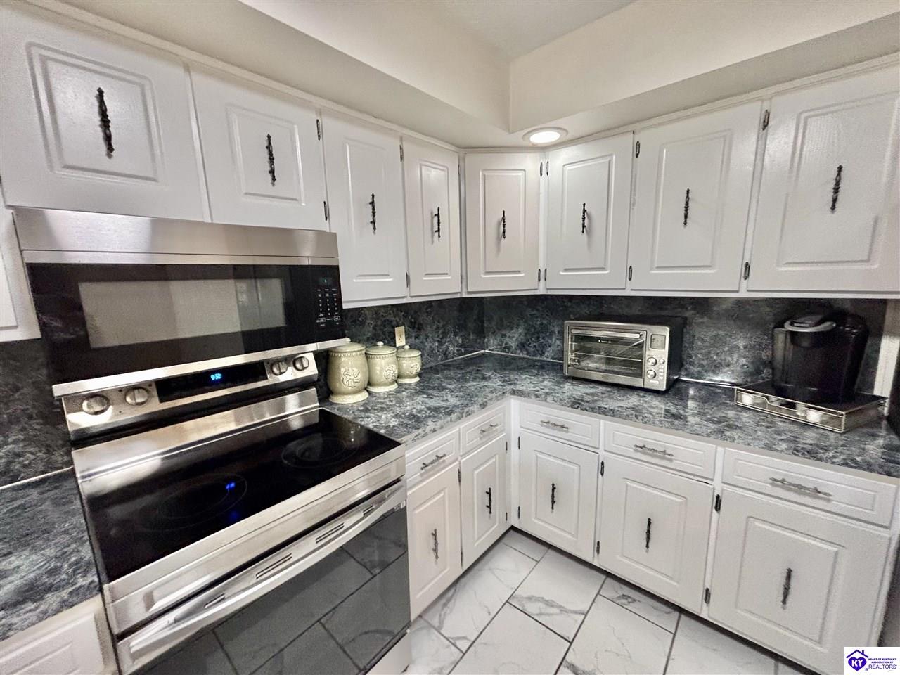 1304 Bambridge Lane Property Photo 30