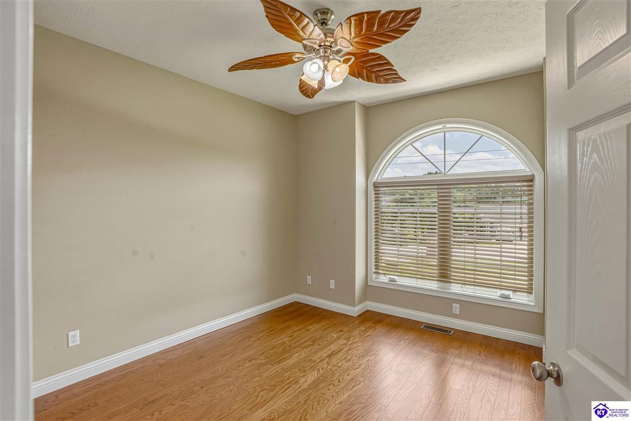 311 Schoolside Drive Property Photo 36