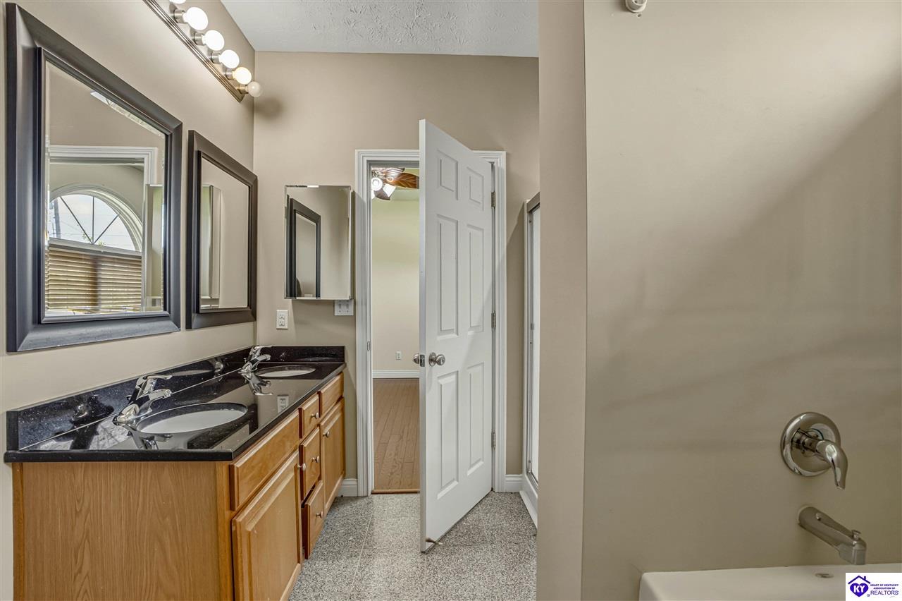 311 Schoolside Drive Property Photo 40