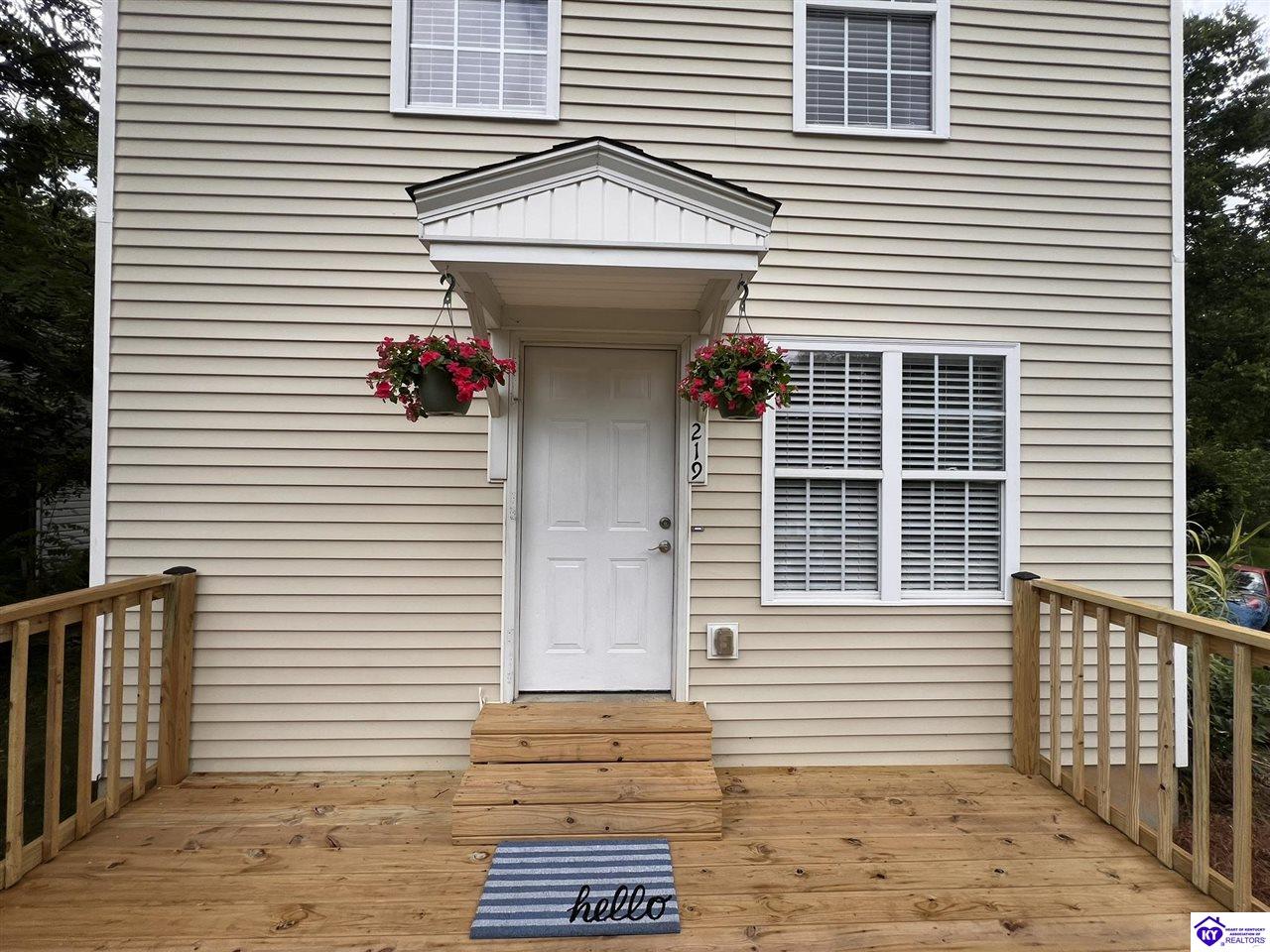 219 Henry Street Property Photo 2