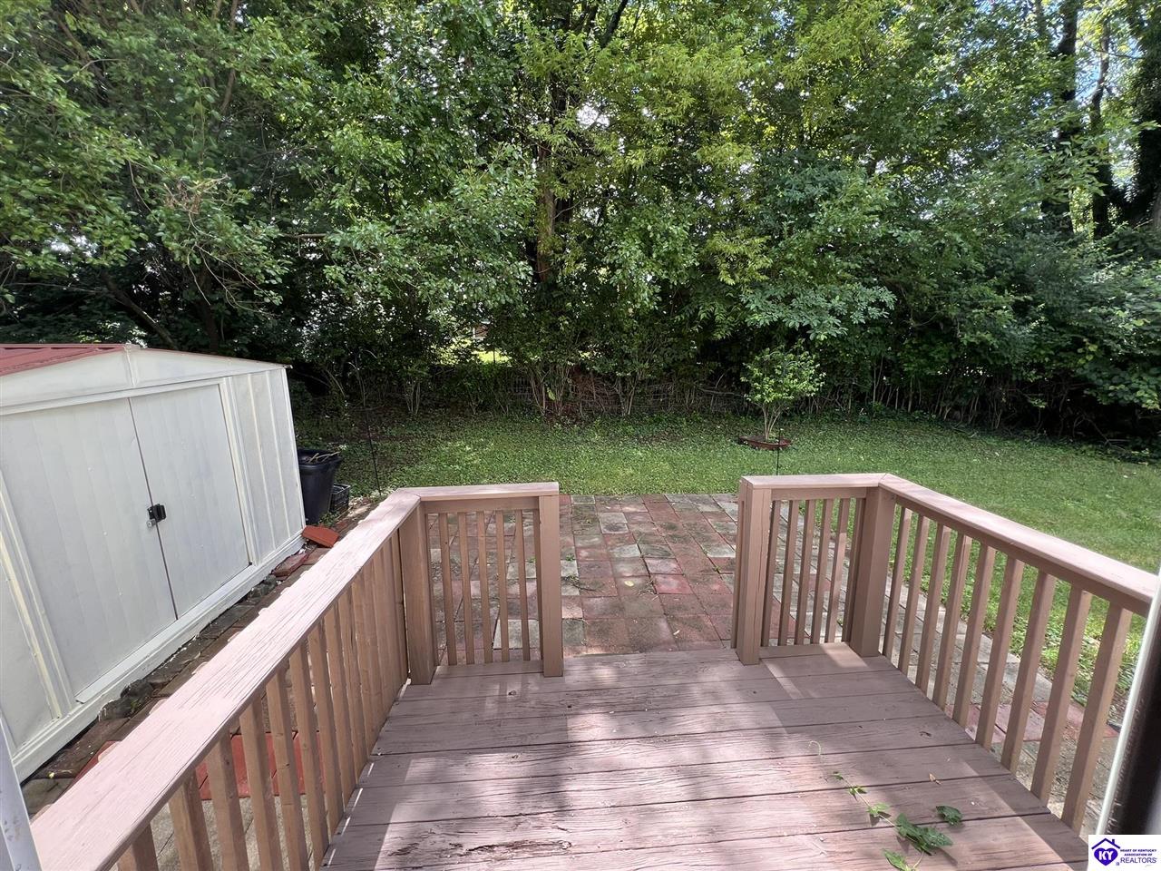 219 Henry Street Property Photo 7