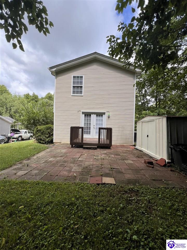 219 Henry Street Property Photo 9