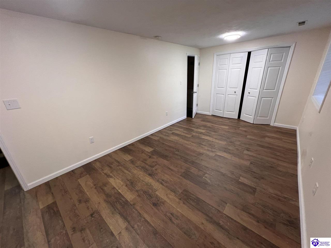 219 Henry Street Property Photo 13