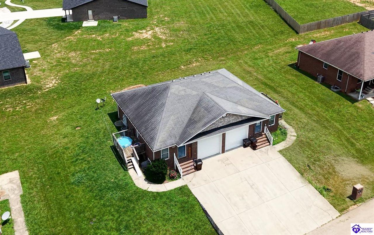 126 Wood Lane Property Photo 3