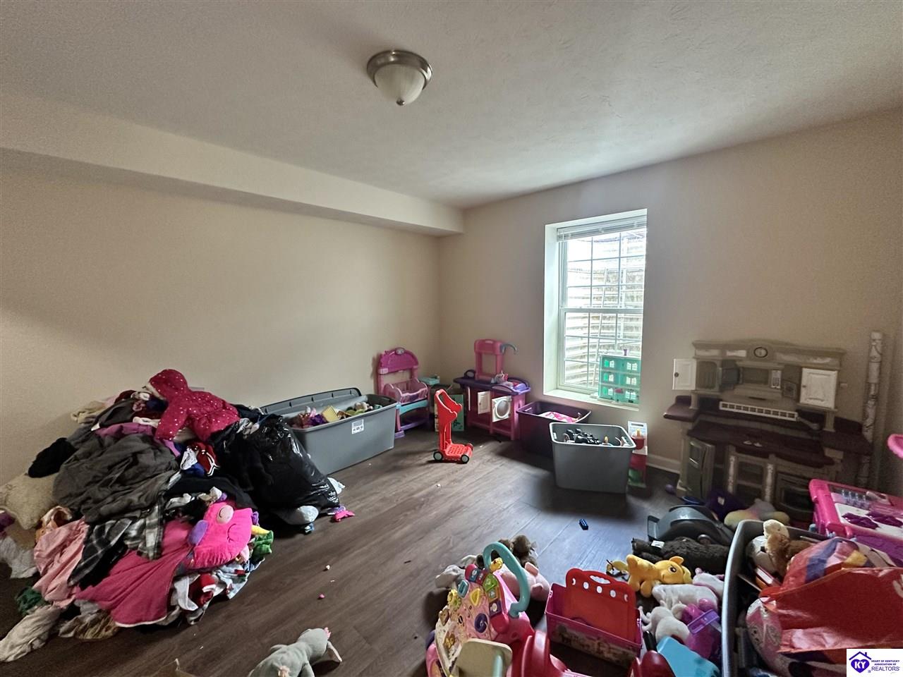 126 Wood Lane Property Photo 11