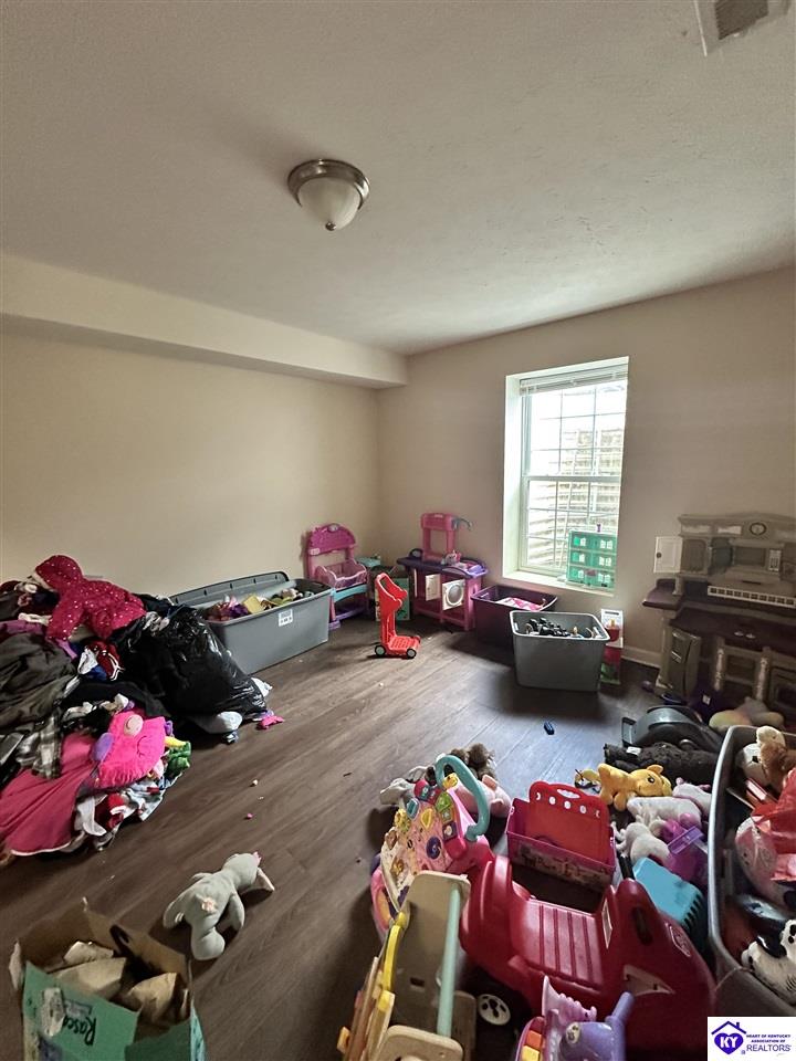 126 Wood Lane Property Photo 12