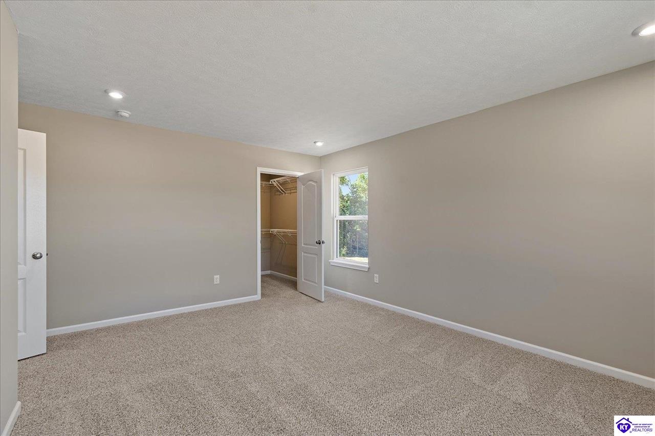 120 Hearthstone Lane Property Photo 16