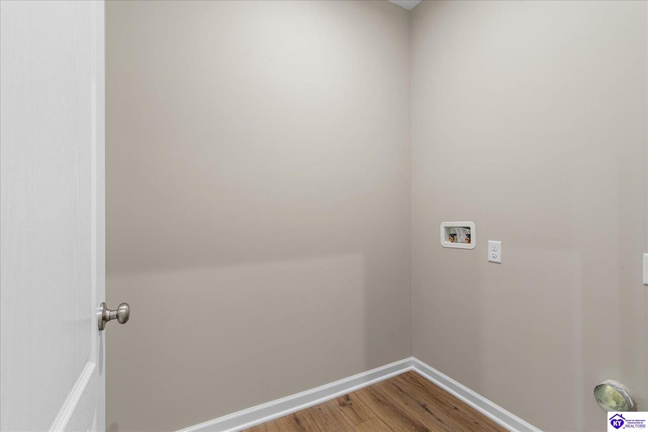 120 Hearthstone Lane Property Photo 24