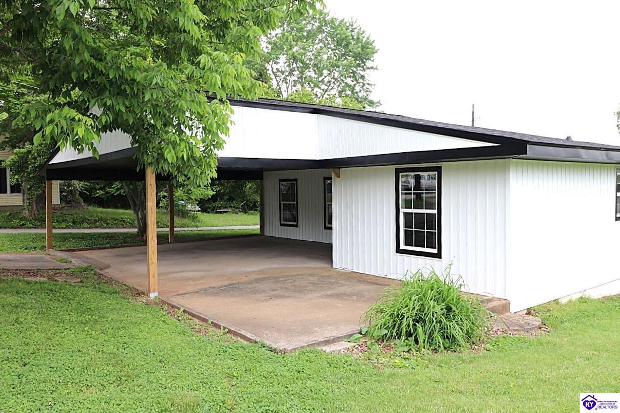 105 Hayward Road Property Photo 4