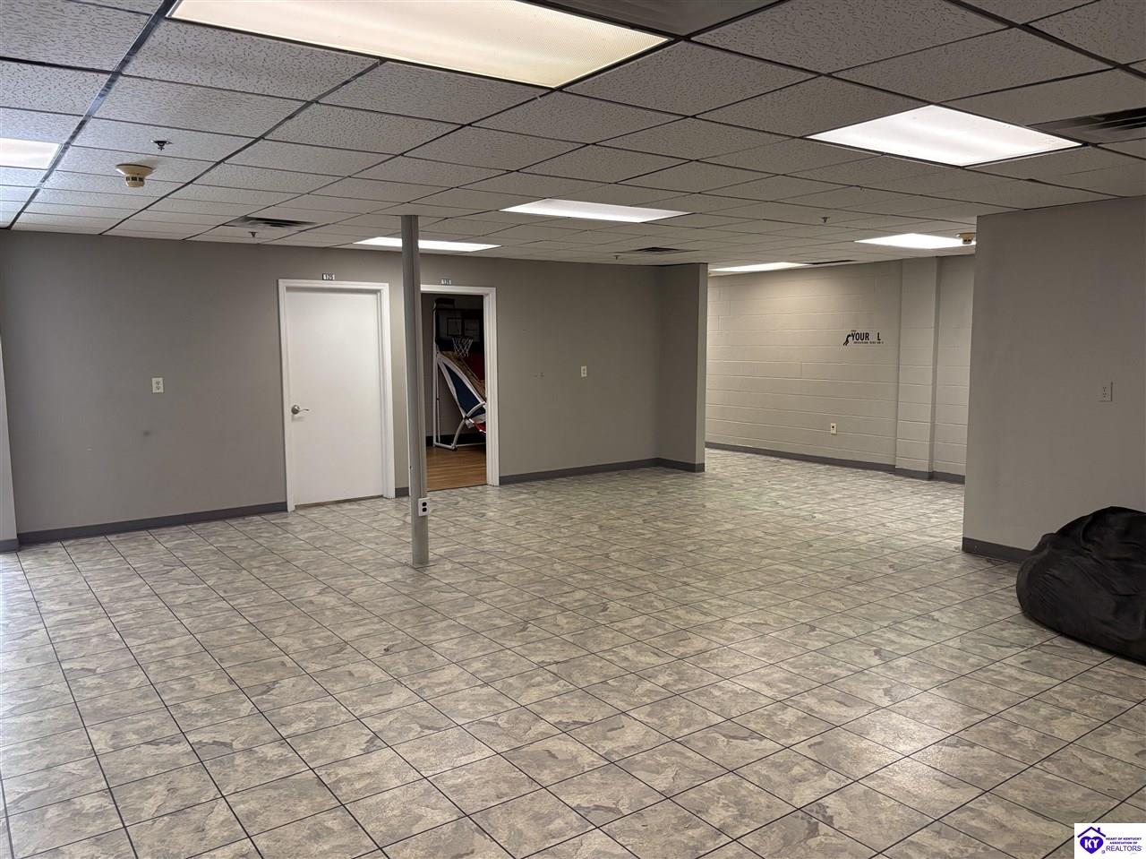 100 Gray Street Property Photo 12