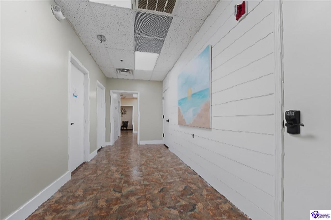 100 Gray Street Property Photo 17