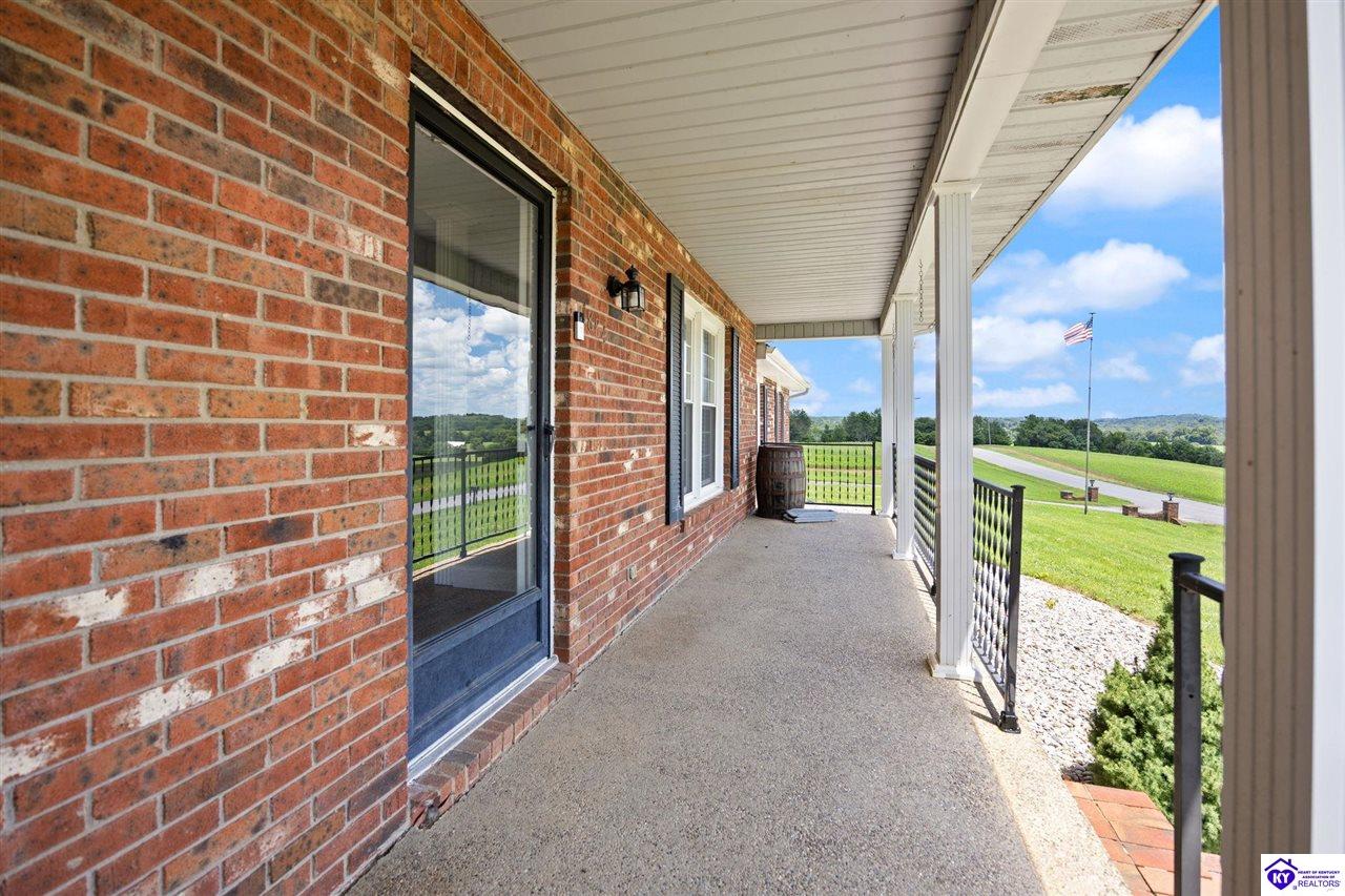 1884 Moss Road Property Photo 7