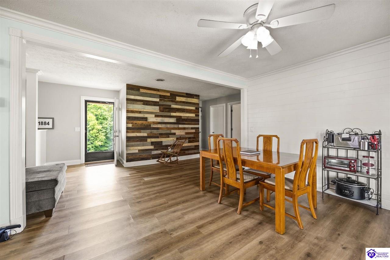 1884 Moss Road Property Photo 10