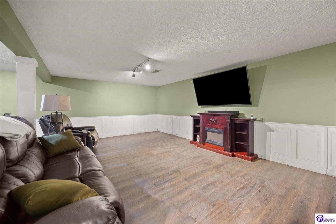 1884 Moss Road Property Photo 31