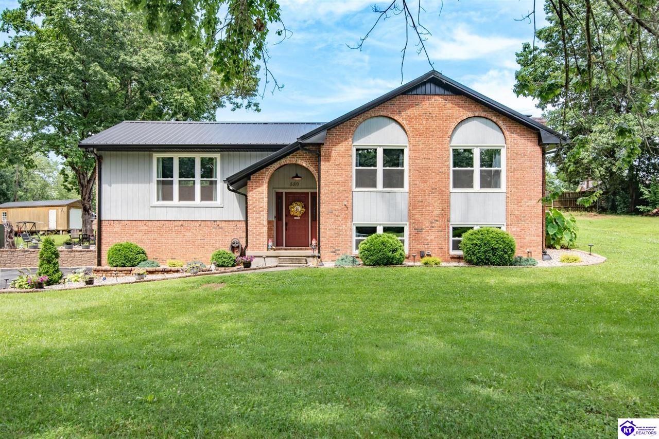 589 Charlemagne Boulevard Property Photo 1