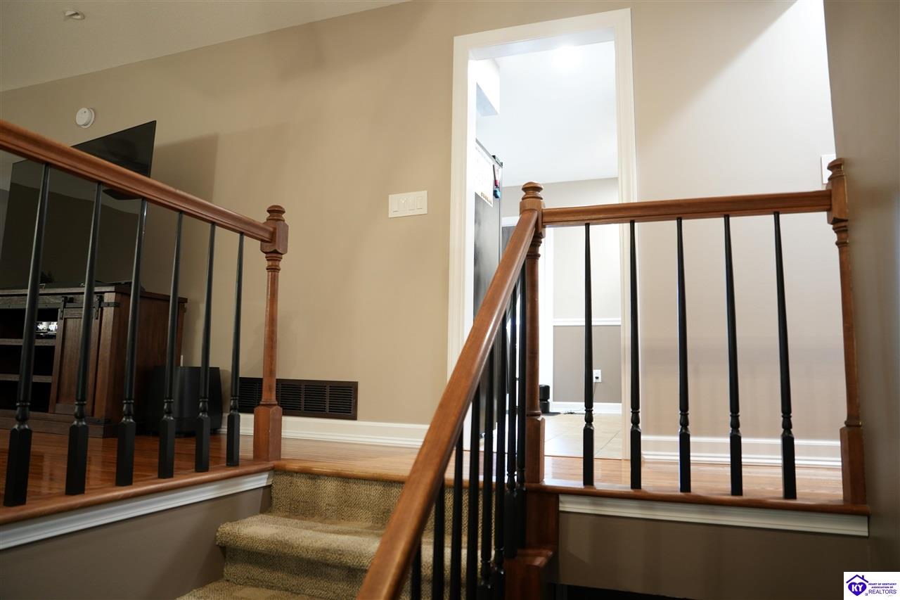 589 Charlemagne Boulevard Property Photo 4