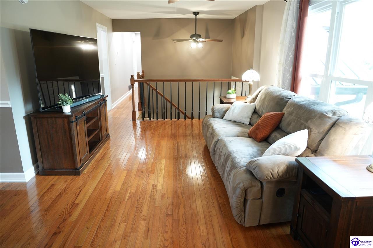 589 Charlemagne Boulevard Property Photo 7