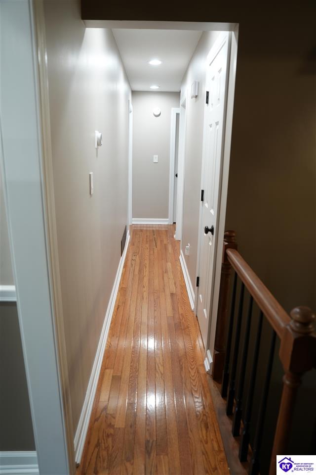589 Charlemagne Boulevard Property Photo 15
