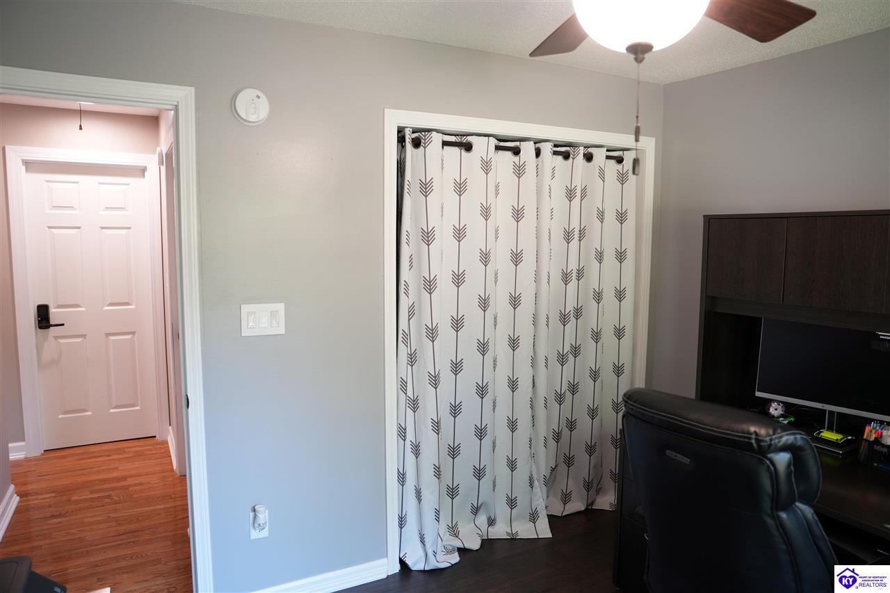 589 Charlemagne Boulevard Property Photo 22