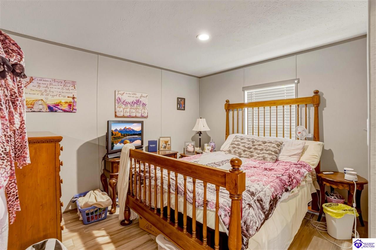 22 Cedar Hill Drive Property Photo 17
