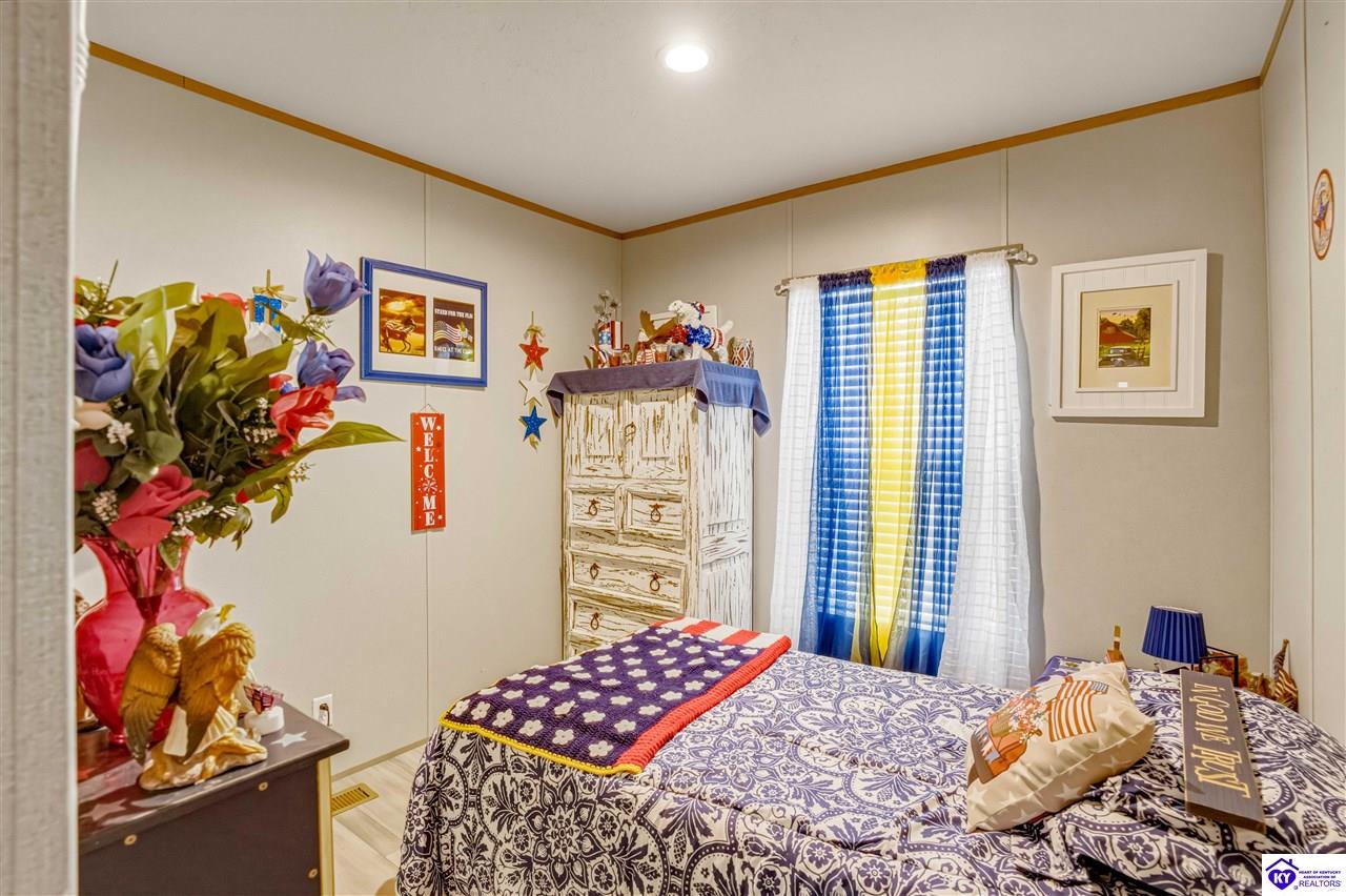 22 Cedar Hill Drive Property Photo 18