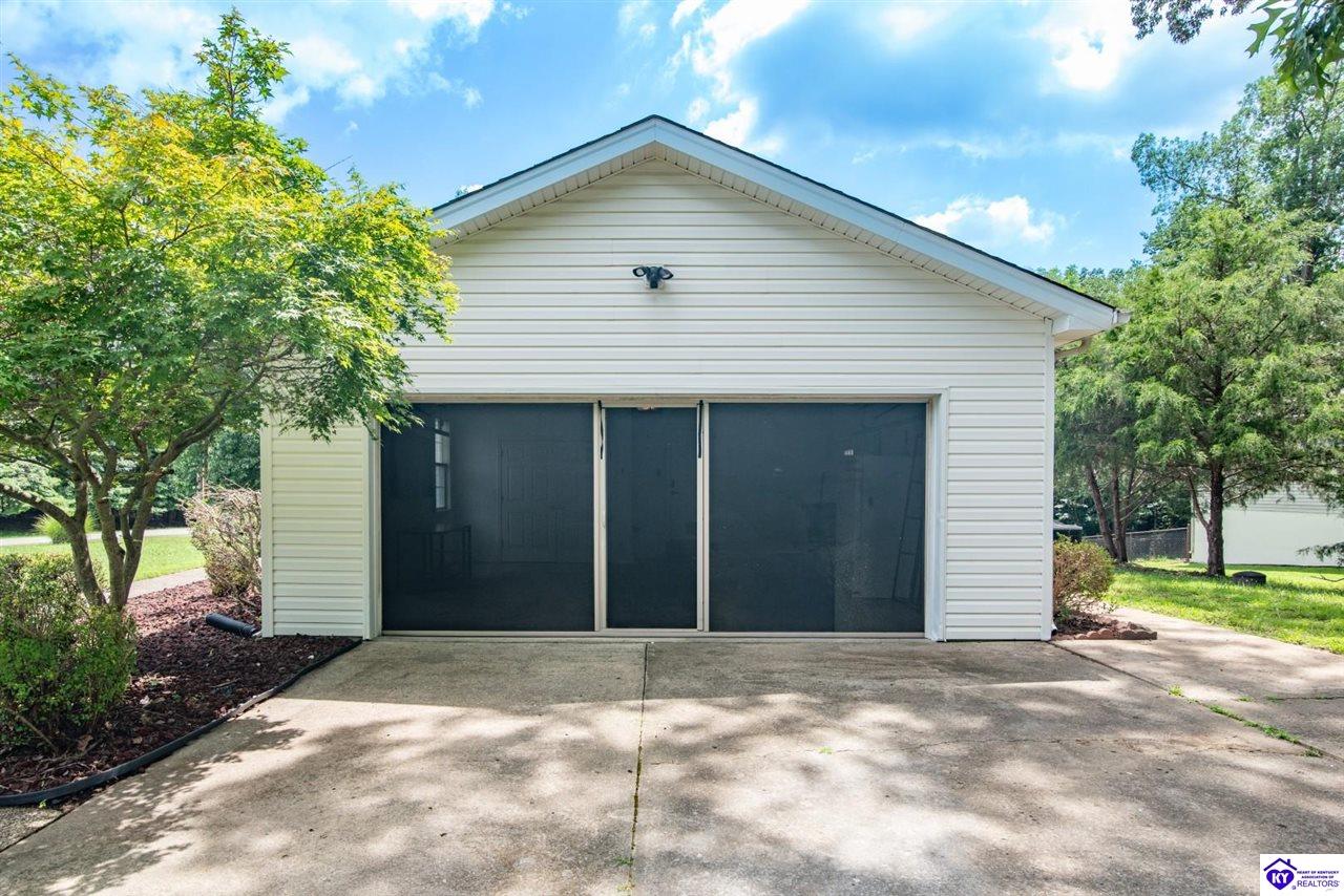 18 Glen Eagle Road Property Photo 6