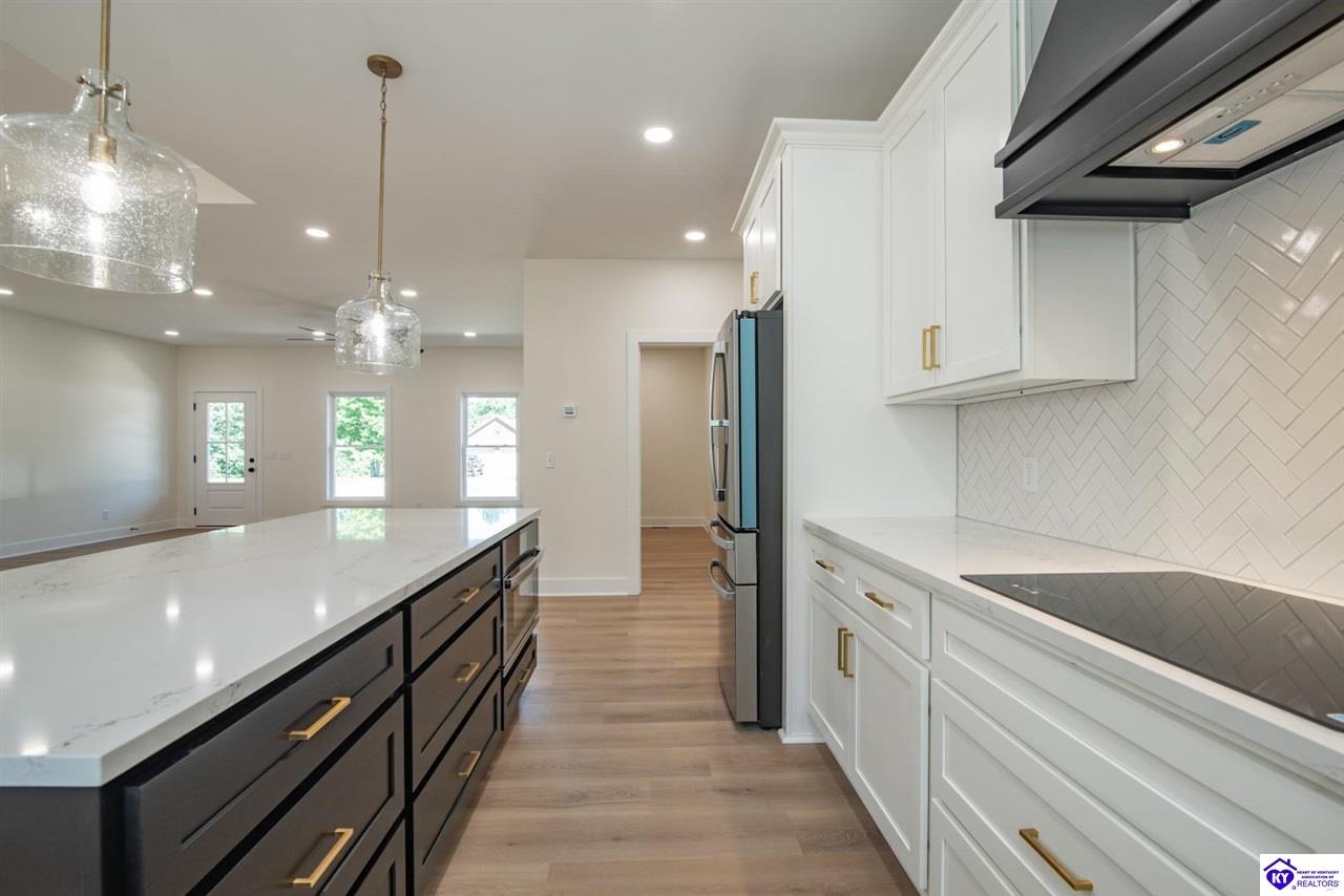 707 Roswell Drive Property Photo 14