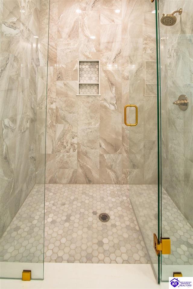 707 Roswell Drive Property Photo 35