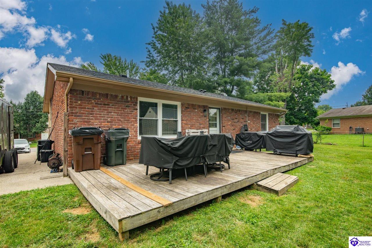 225 Beechwood Drive Property Photo 28