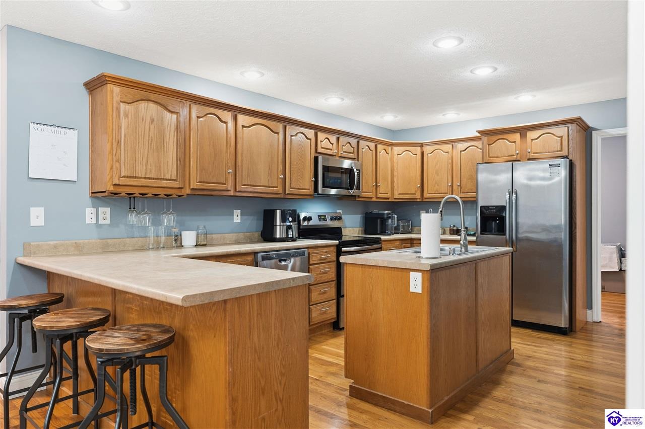 310 Catbird Road Property Photo 11