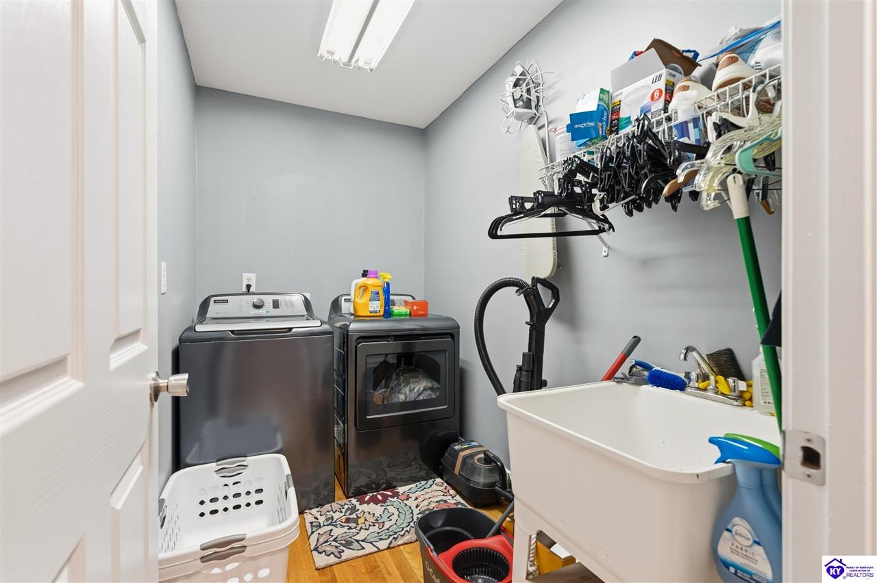 310 Catbird Road Property Photo 27